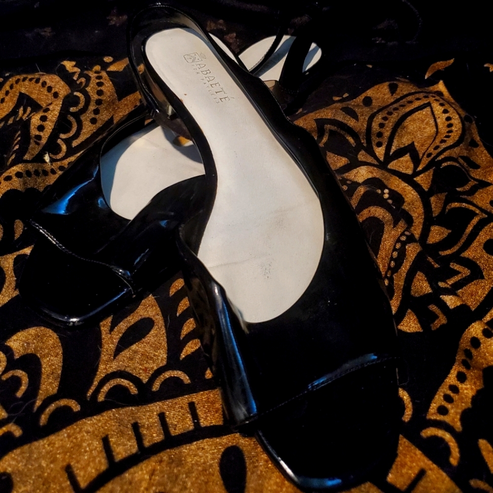Black patent Abaetè slingback sandals great condition size 9.5